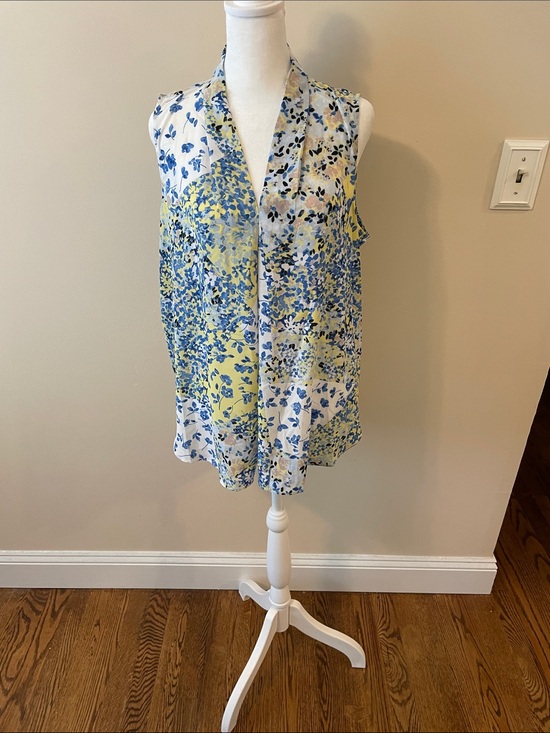 Jones Studio Tops - Jones Studio Sleeveless Floral Blouse in Blue and Yellow